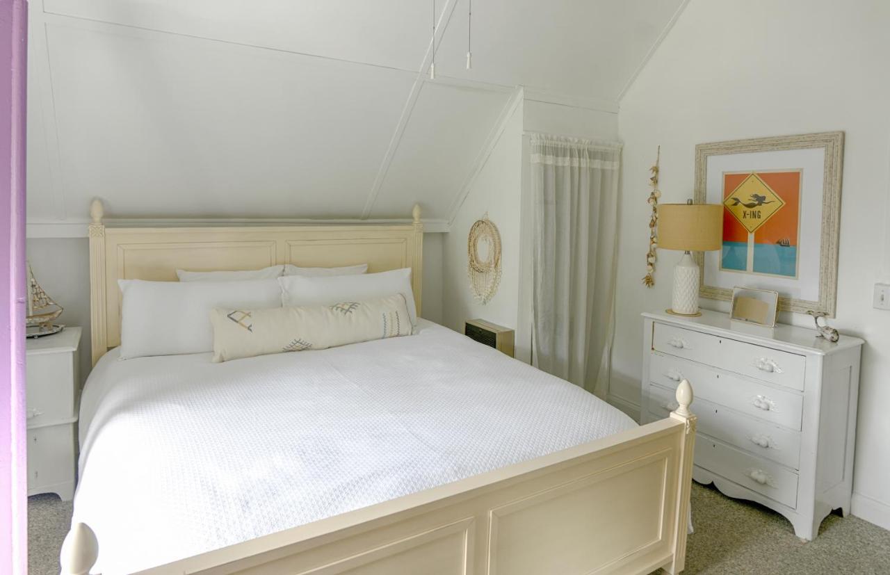 Narragansett House Bed & Breakfast Oak Bluffs Exterior photo