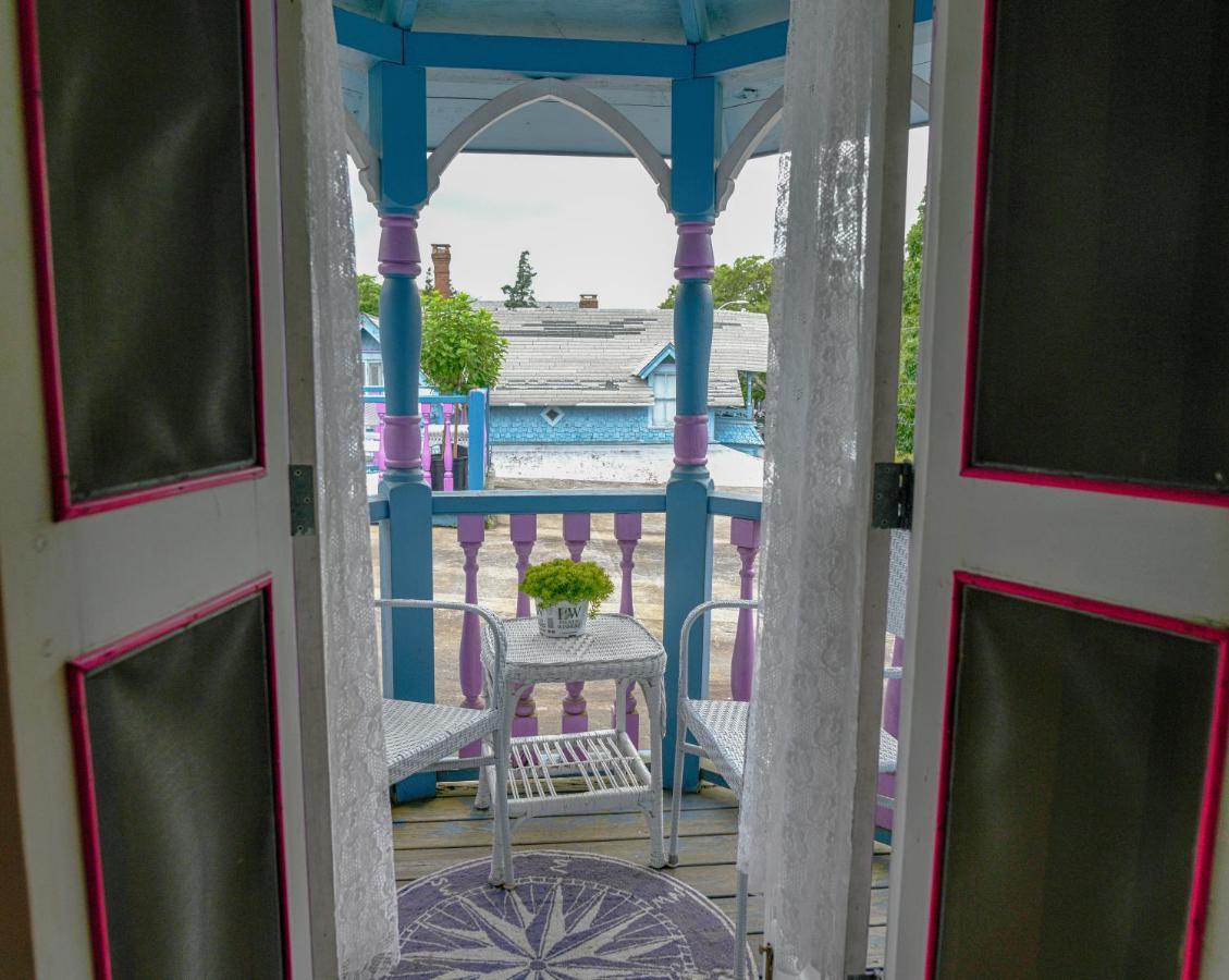Narragansett House Bed & Breakfast Oak Bluffs Exterior photo